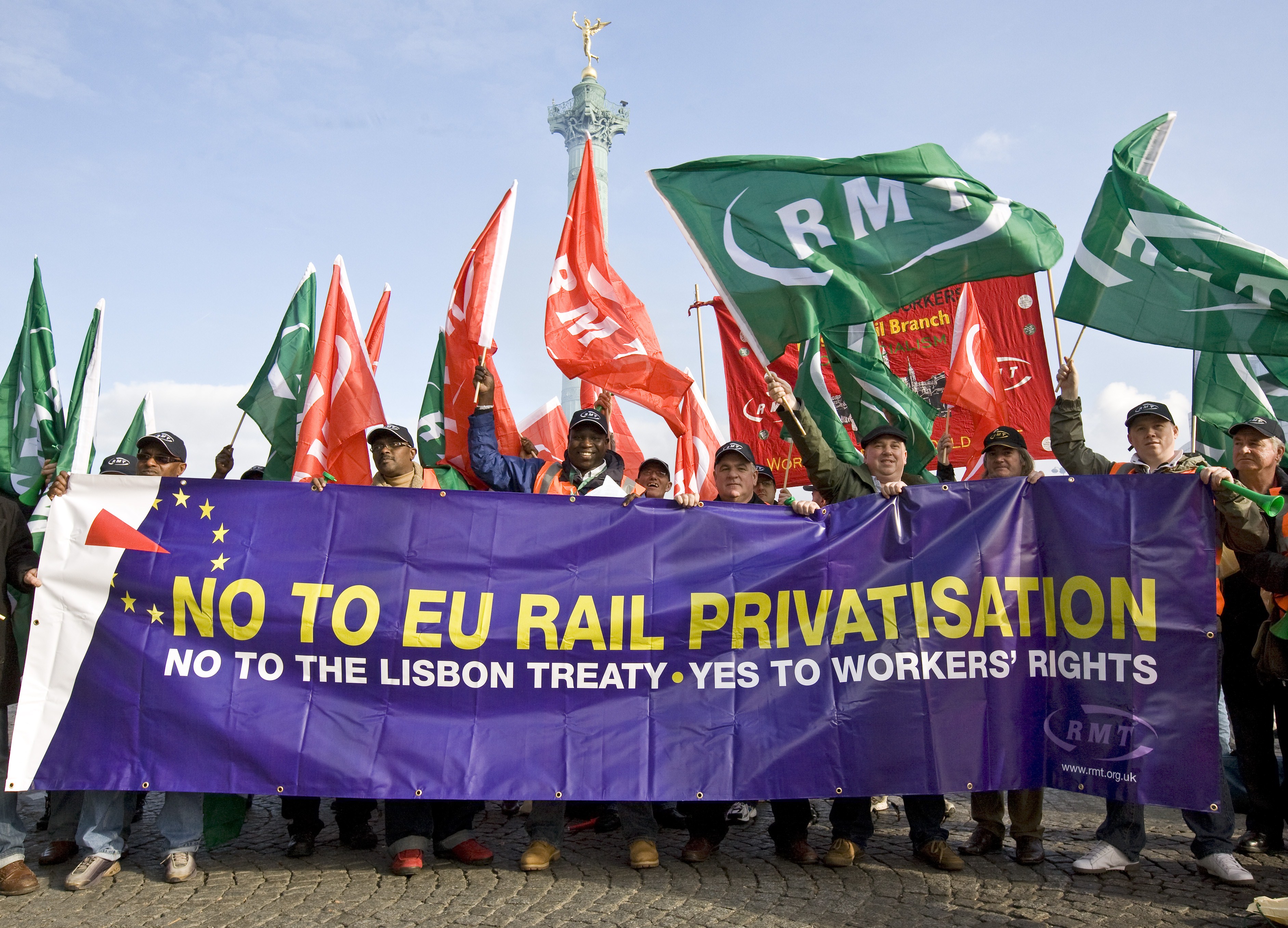 RMT members demonstrating against privatisation